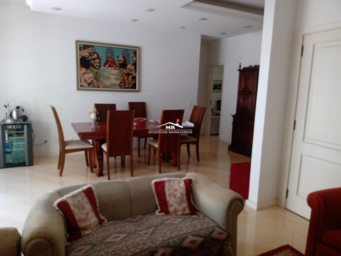 Apartamento à venda com 4 quartos, 180m² - Foto 7