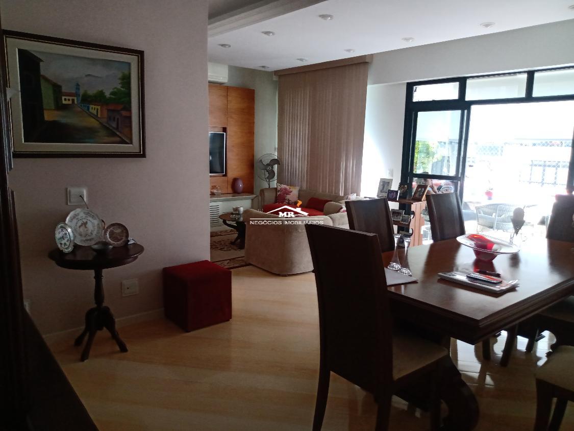 Apartamento à venda com 4 quartos, 180m² - Foto 6