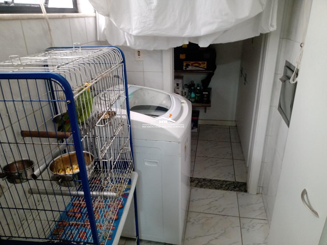 Apartamento à venda com 4 quartos, 180m² - Foto 26