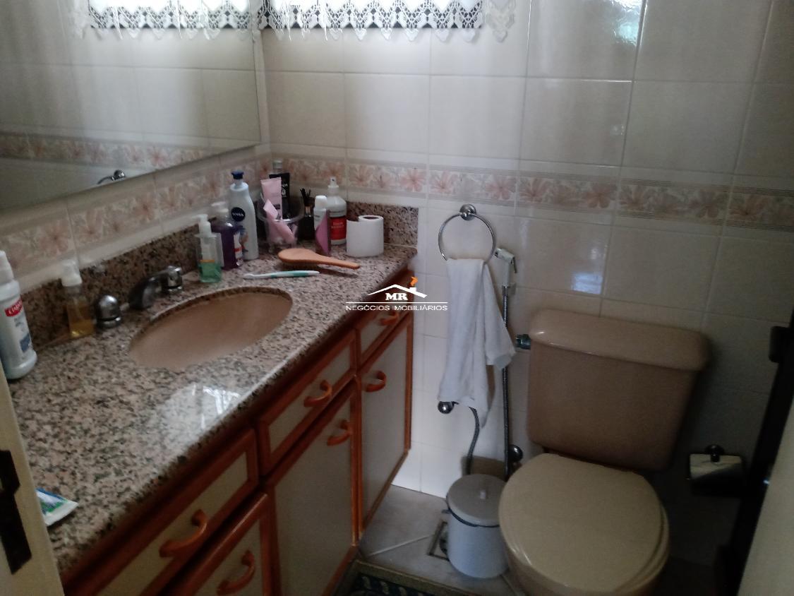 Apartamento à venda com 4 quartos, 180m² - Foto 19