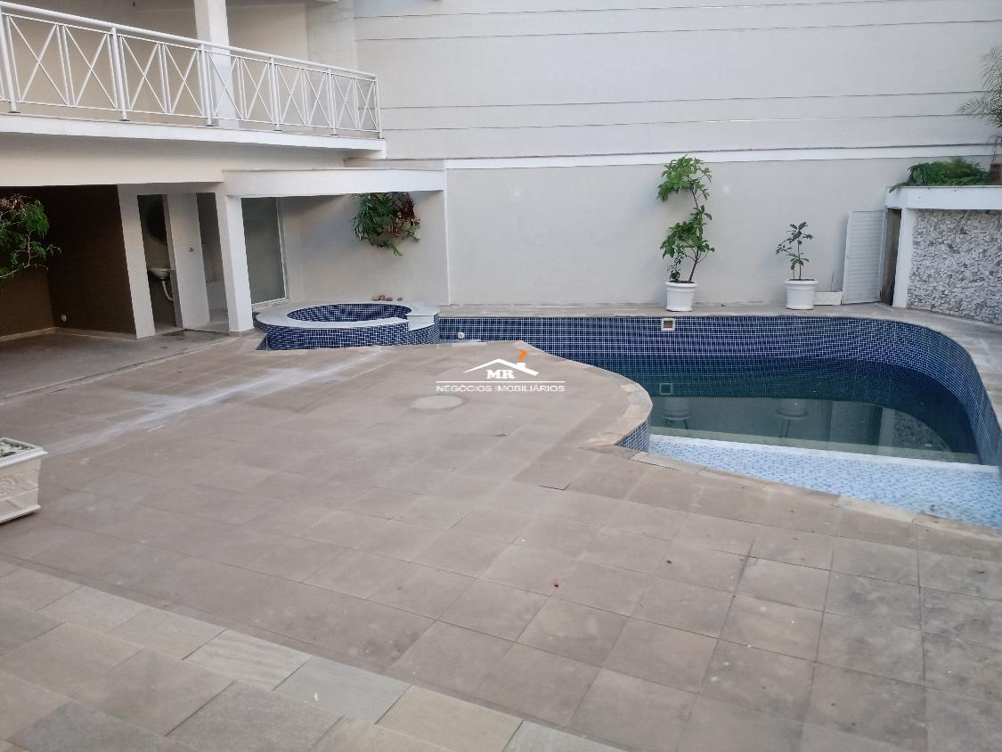 Casa de Condomínio à venda e aluguel com 7 quartos, 900m² - Foto 10