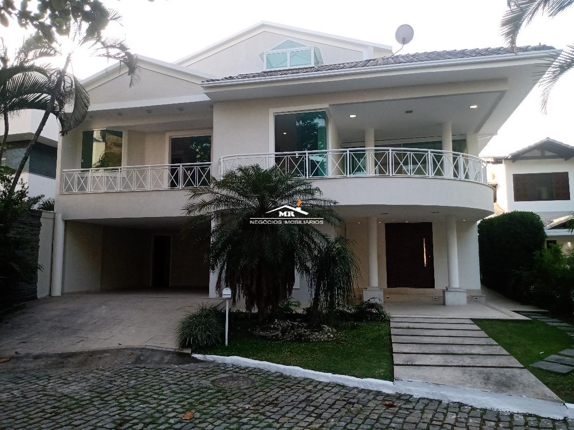 Casa de Condomínio à venda e aluguel com 7 quartos, 900m² - Foto 1