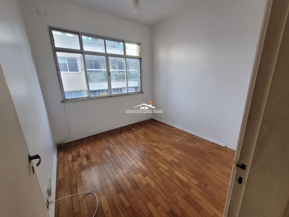 Apartamento à venda com 3 quartos, 110m² - Foto 6