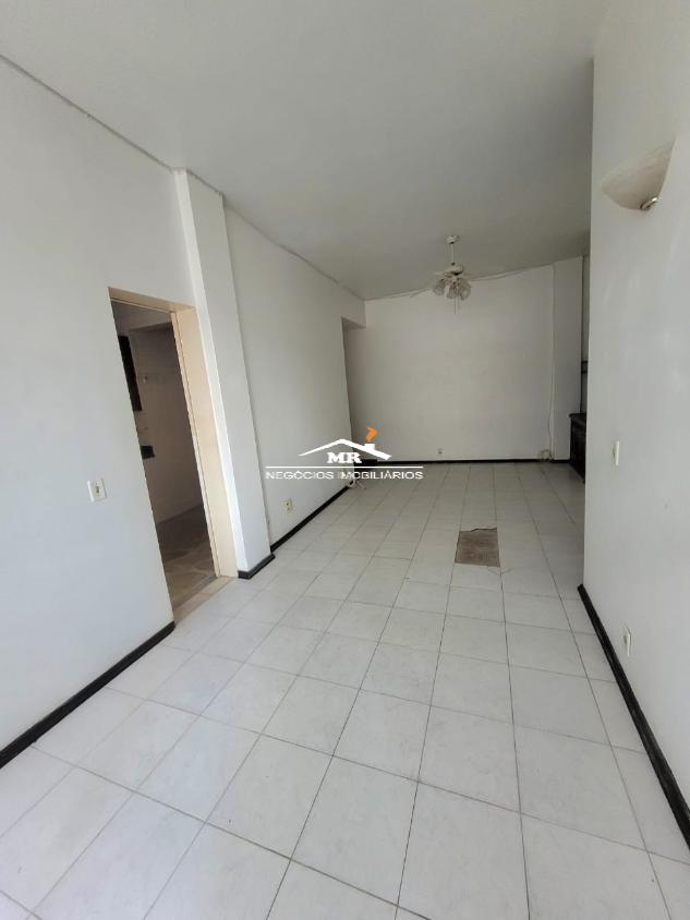 Apartamento à venda com 3 quartos, 110m² - Foto 4