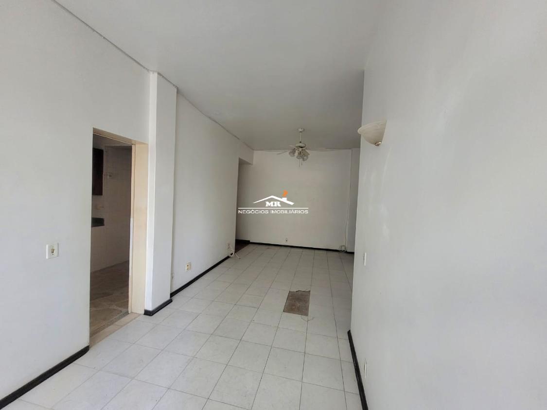 Apartamento à venda com 3 quartos, 110m² - Foto 3