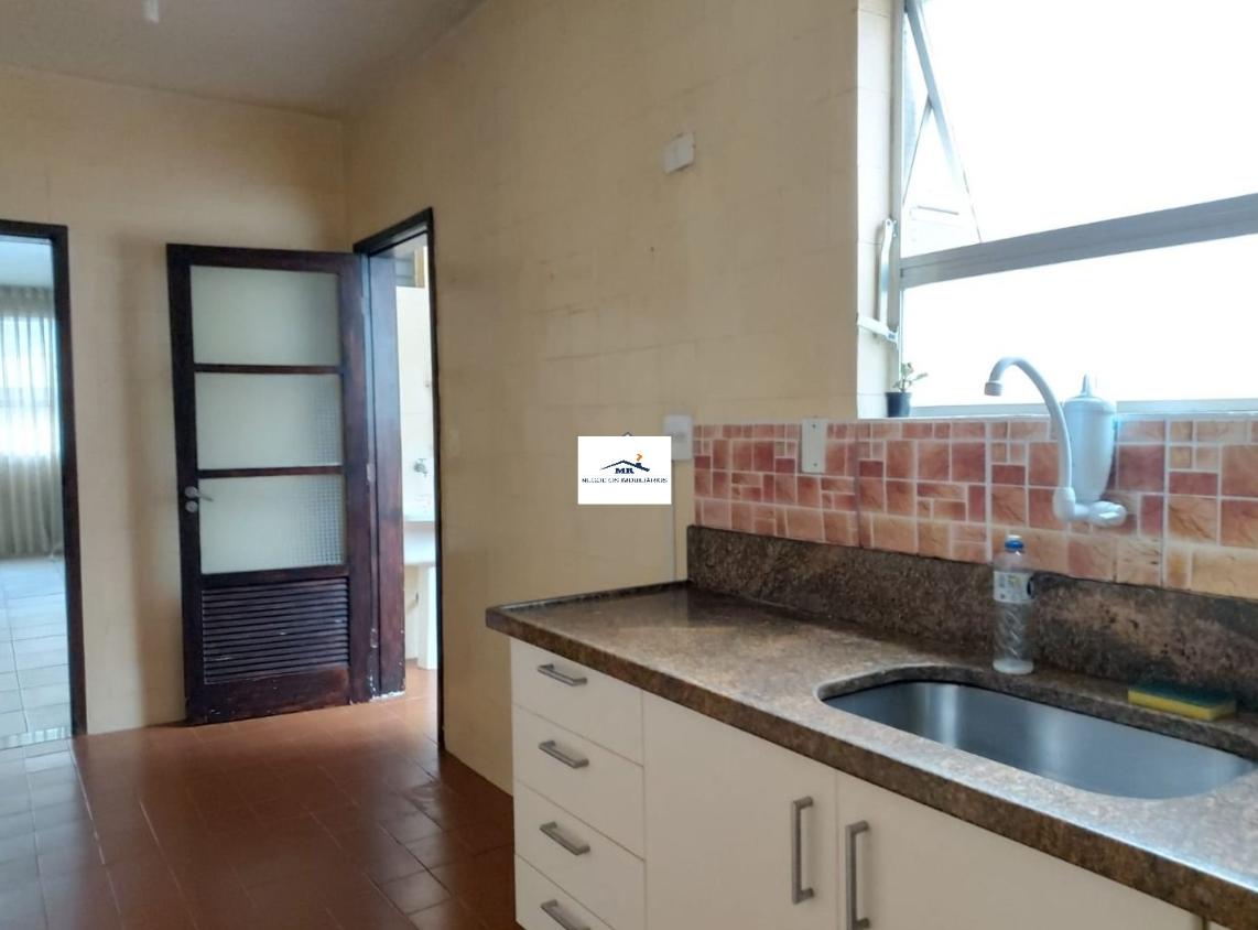 Apartamento à venda com 3 quartos, 125m² - Foto 17