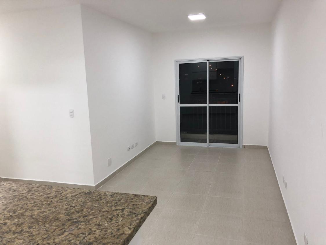 Apartamento à venda com 3 quartos, 77m² - Foto 1