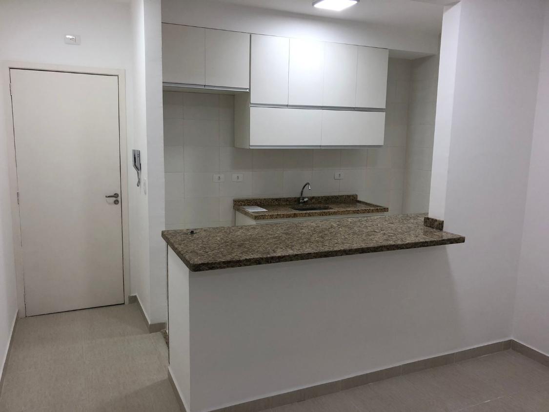 Apartamento à venda com 3 quartos, 77m² - Foto 2