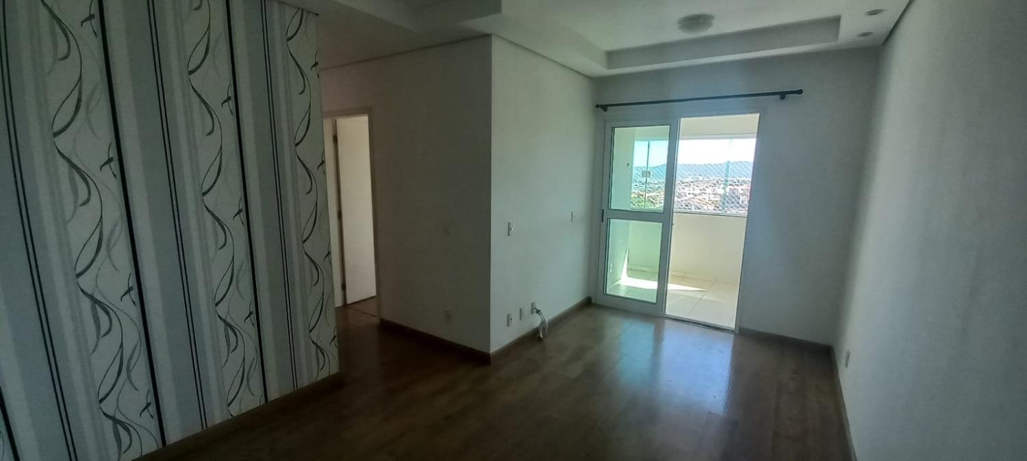 Apartamento à venda com 3 quartos, 74m² - Foto 3