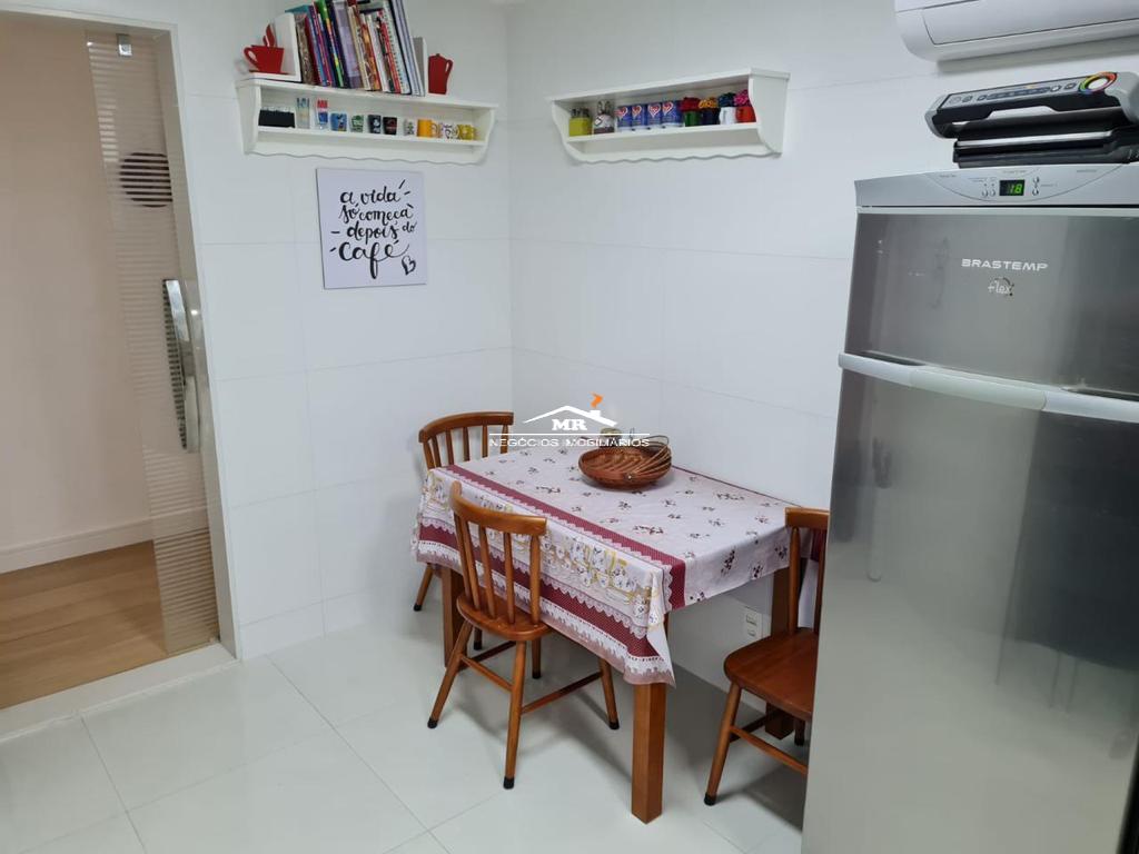 Apartamento à venda com 3 quartos, 140m² - Foto 22