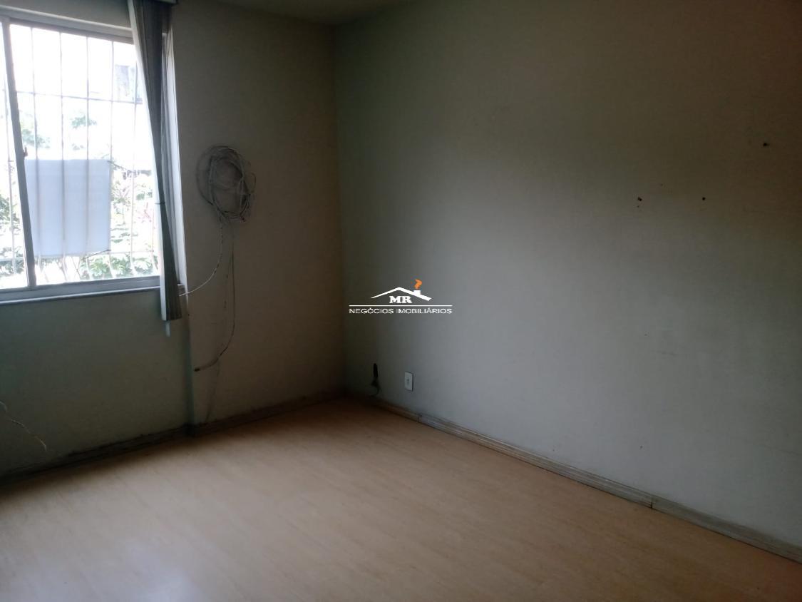 Apartamento à venda com 2 quartos, 60m² - Foto 5