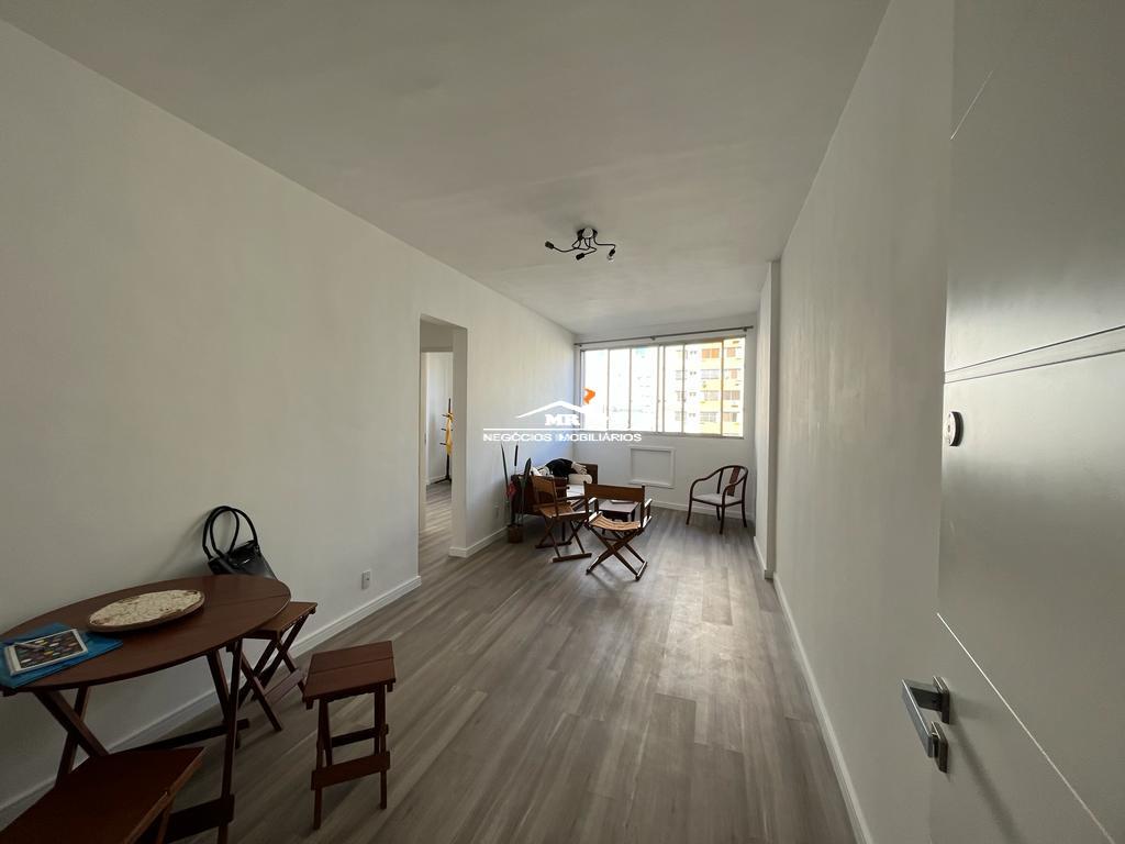 Apartamento à venda com 2 quartos, 62m² - Foto 21