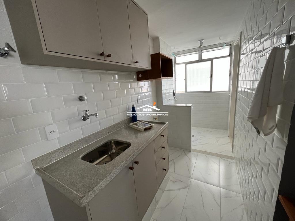 Apartamento à venda com 2 quartos, 62m² - Foto 13