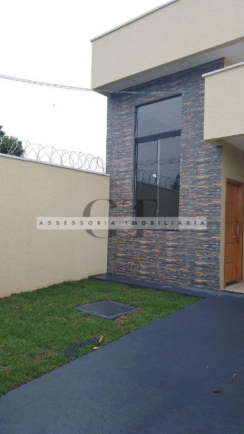 Casa à venda com 3 quartos, 110m² - Foto 3