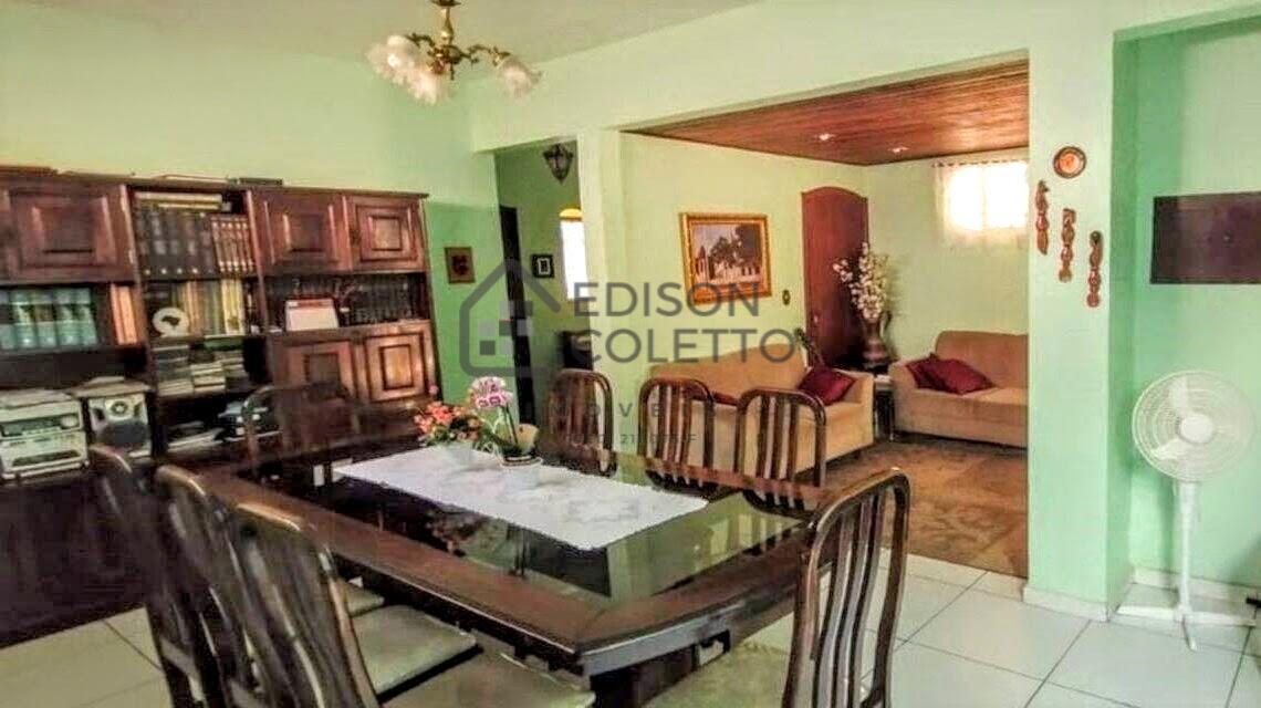 Casa à venda com 3 quartos, 271m² - Foto 6