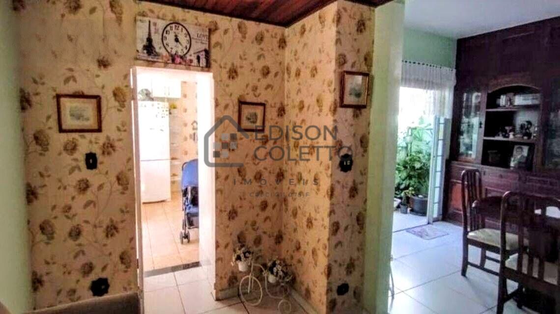 Casa à venda com 3 quartos, 271m² - Foto 22