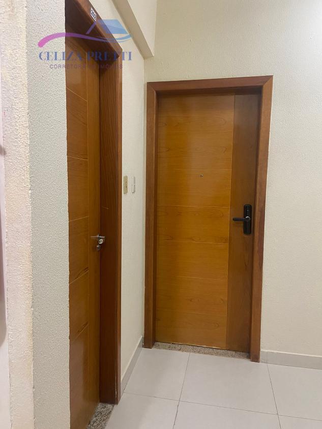 Apartamento à venda com 2 quartos, 77m² - Foto 2