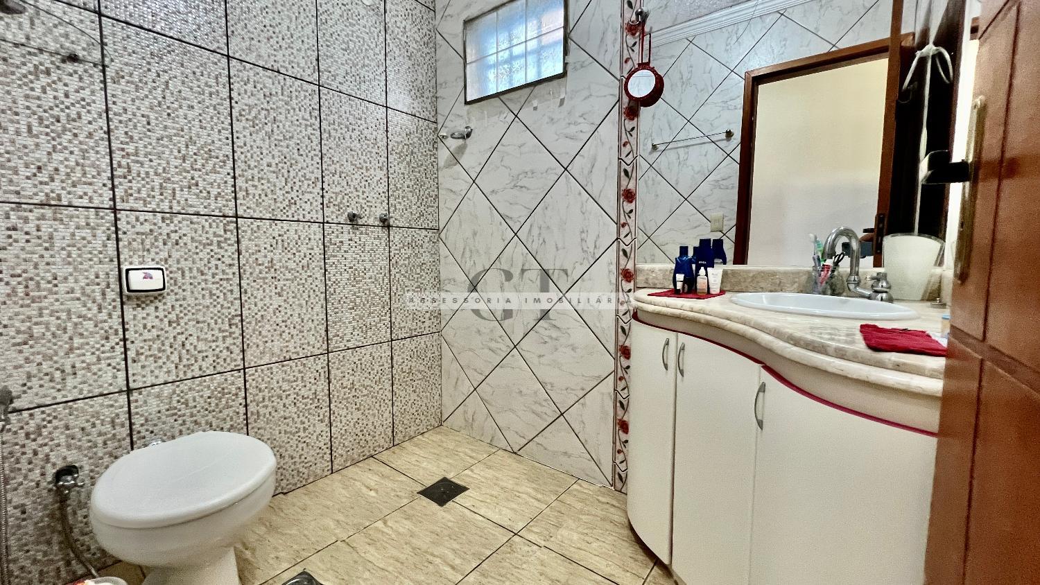 Sobrado à venda com 6 quartos, 219m² - Foto 11