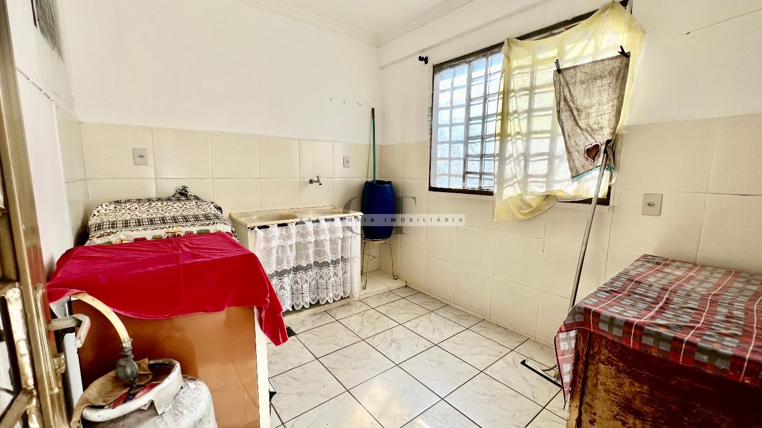 Sobrado à venda com 6 quartos, 219m² - Foto 14