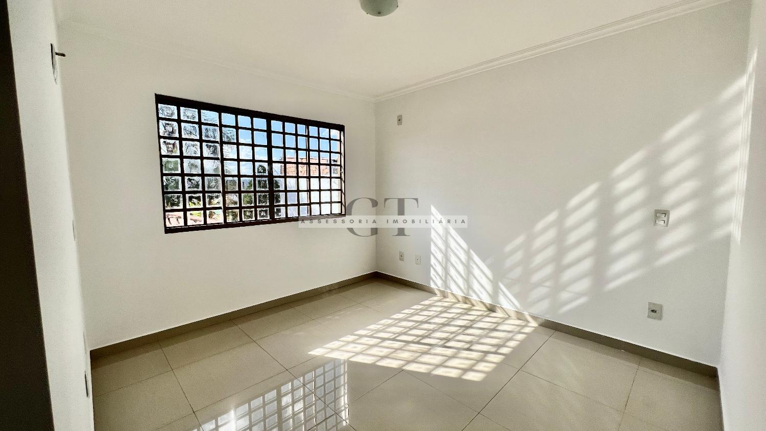 Sobrado à venda com 6 quartos, 219m² - Foto 35