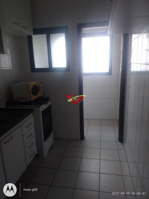 Apartamento à venda com 1 quarto, 50m² - Foto 9