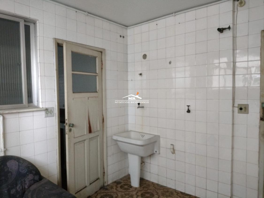 Apartamento à venda com 3 quartos, 167m² - Foto 18