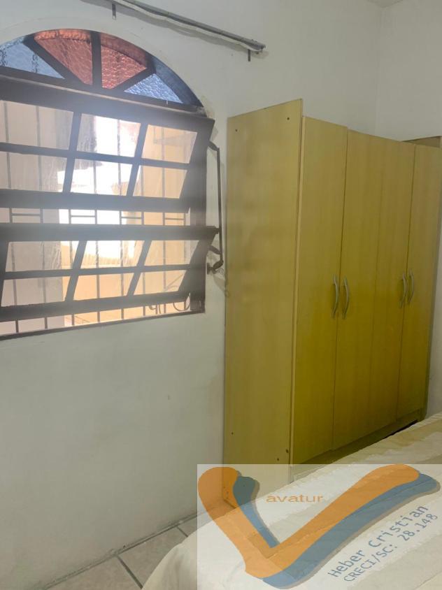 Casa à venda com 4 quartos, 240m² - Foto 23