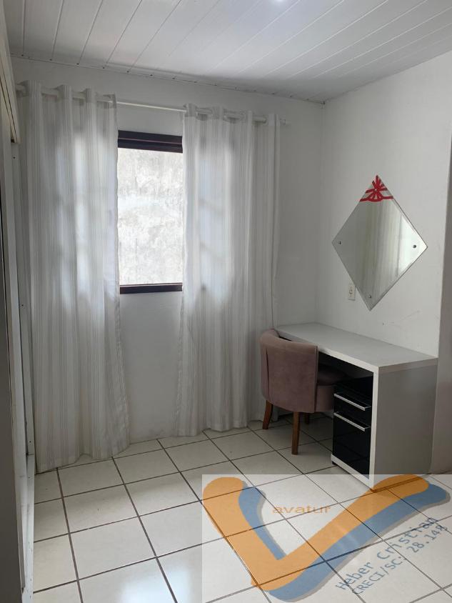 Casa à venda com 4 quartos, 240m² - Foto 30