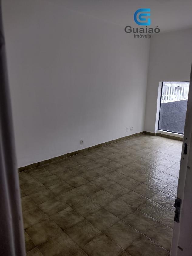 Casa à venda com 4 quartos, 300m² - Foto 1