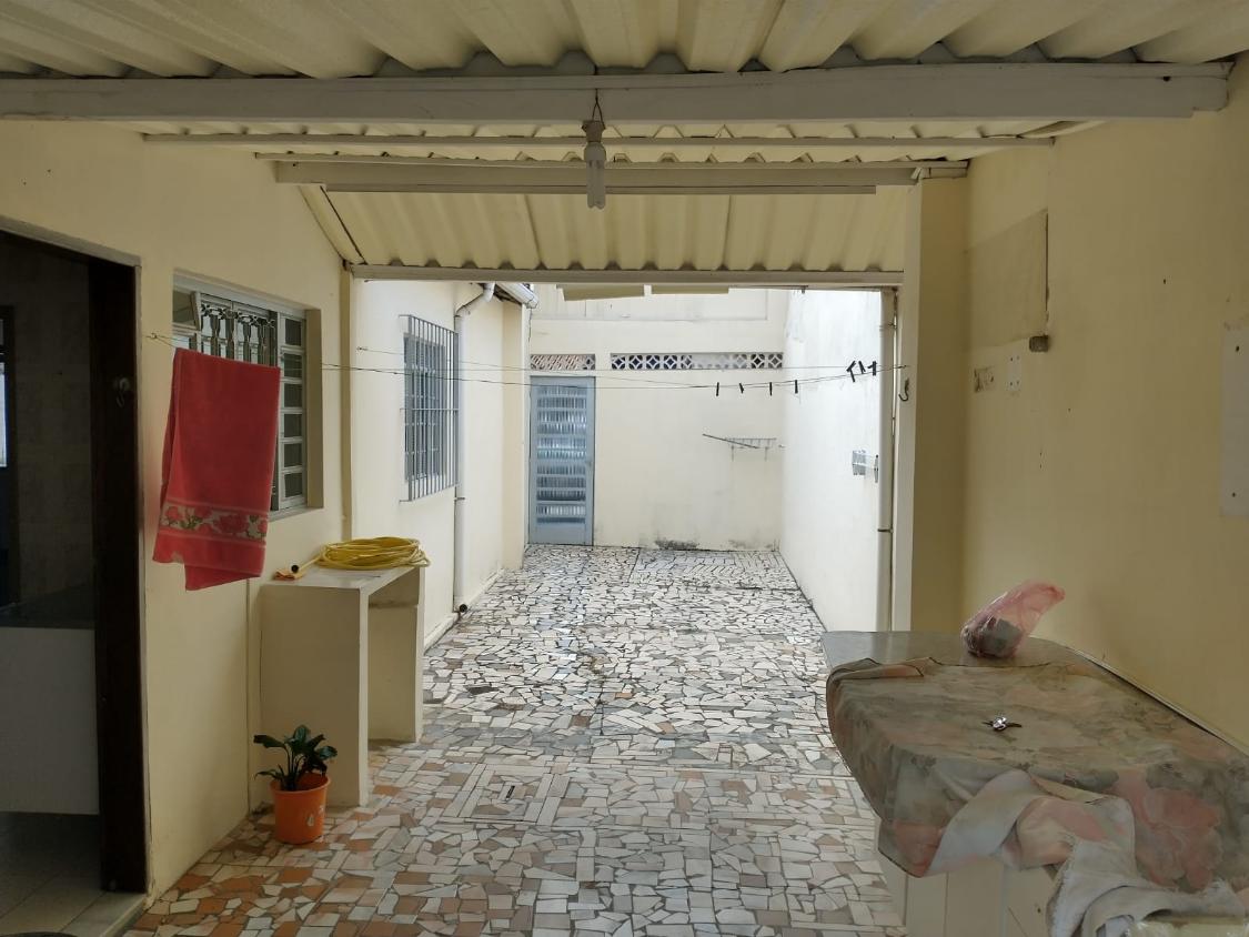 Casa à venda com 3 quartos, 80m² - Foto 2