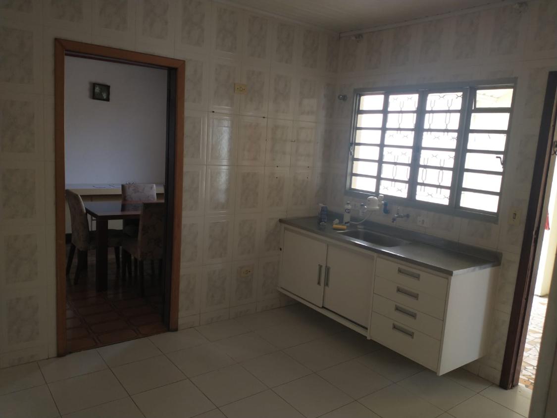 Casa à venda com 3 quartos, 80m² - Foto 3