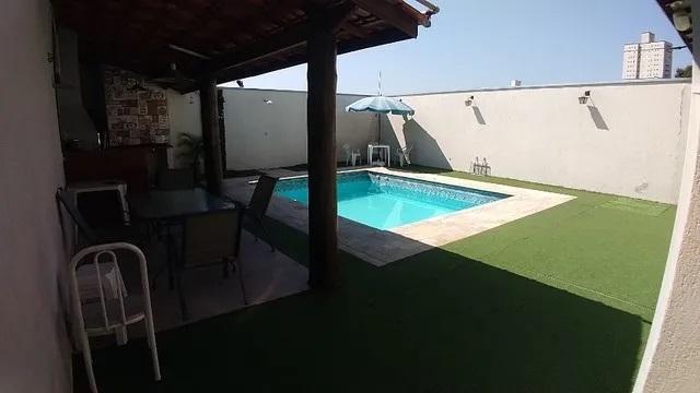 Casa à venda com 3 quartos, 200m² - Foto 8