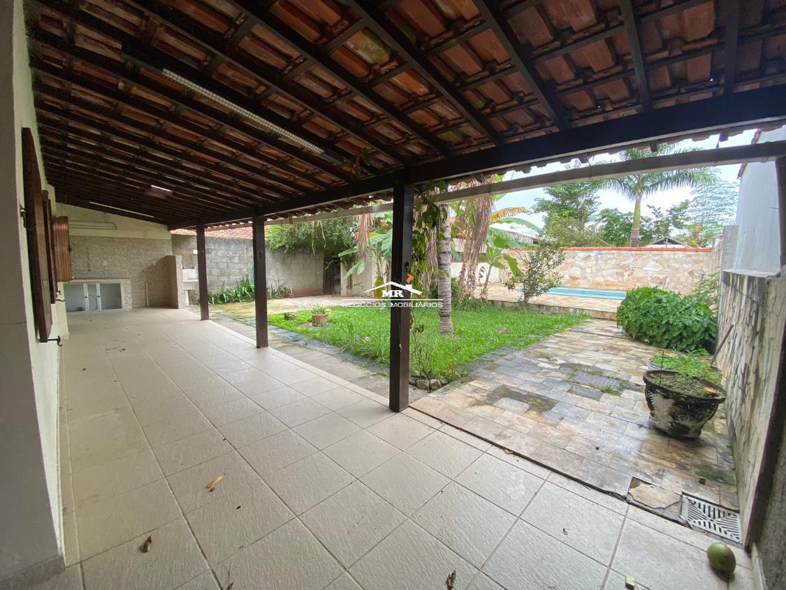 Casa de Condomínio à venda com 4 quartos, 400m² - Foto 1