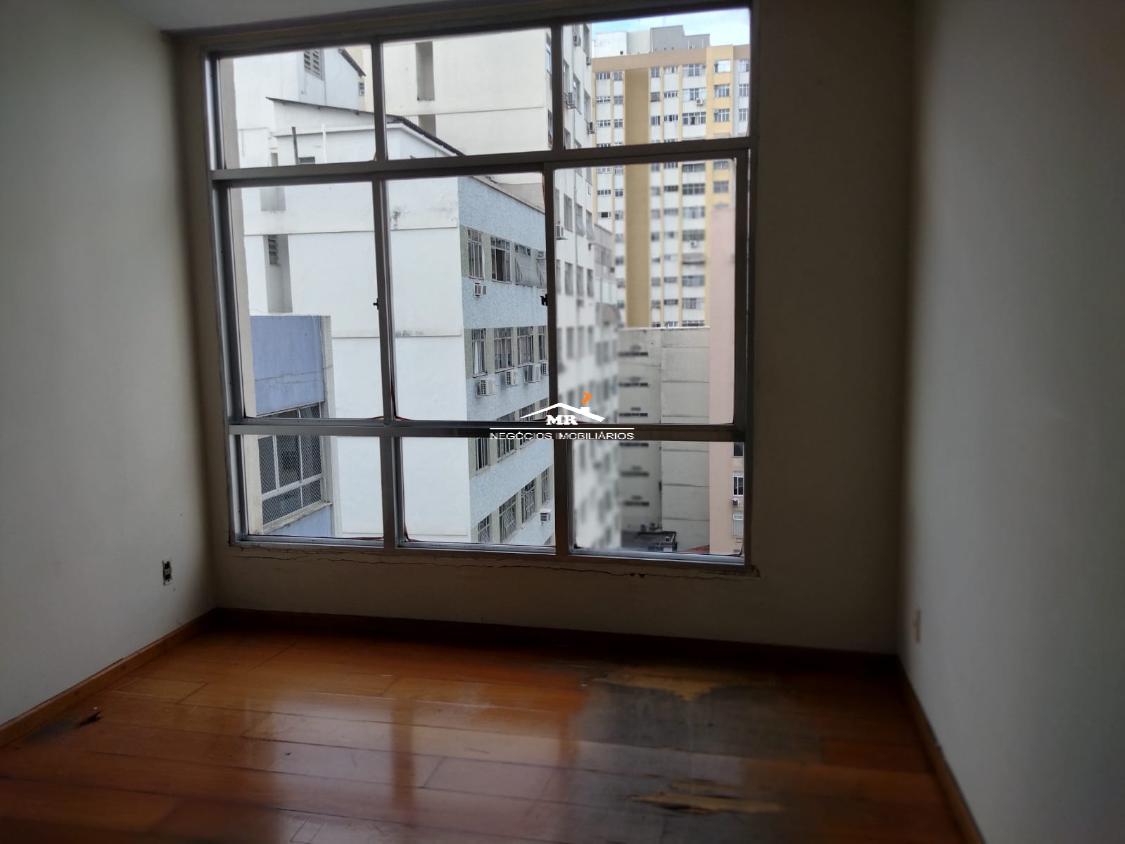 Apartamento à venda com 3 quartos, 158m² - Foto 12