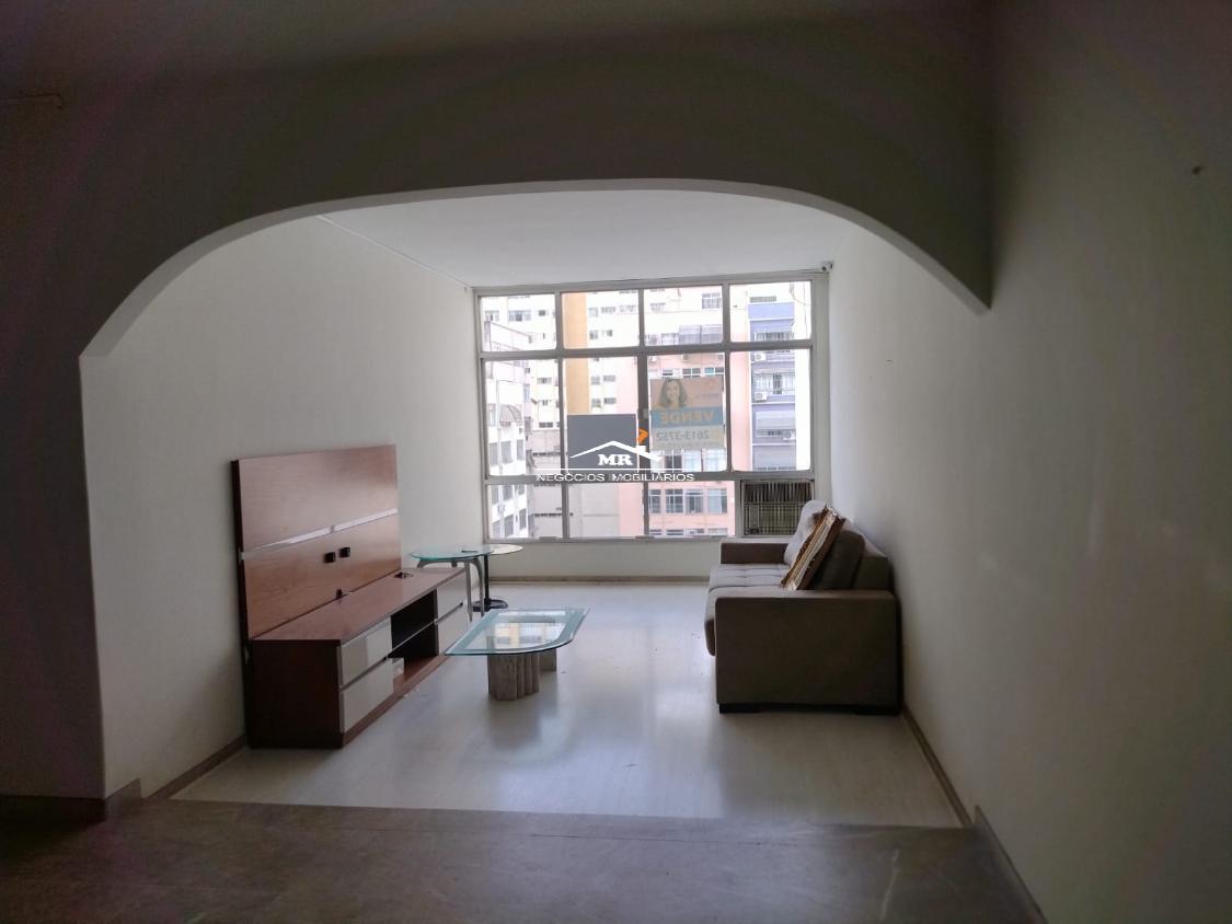 Apartamento à venda com 3 quartos, 158m² - Foto 1