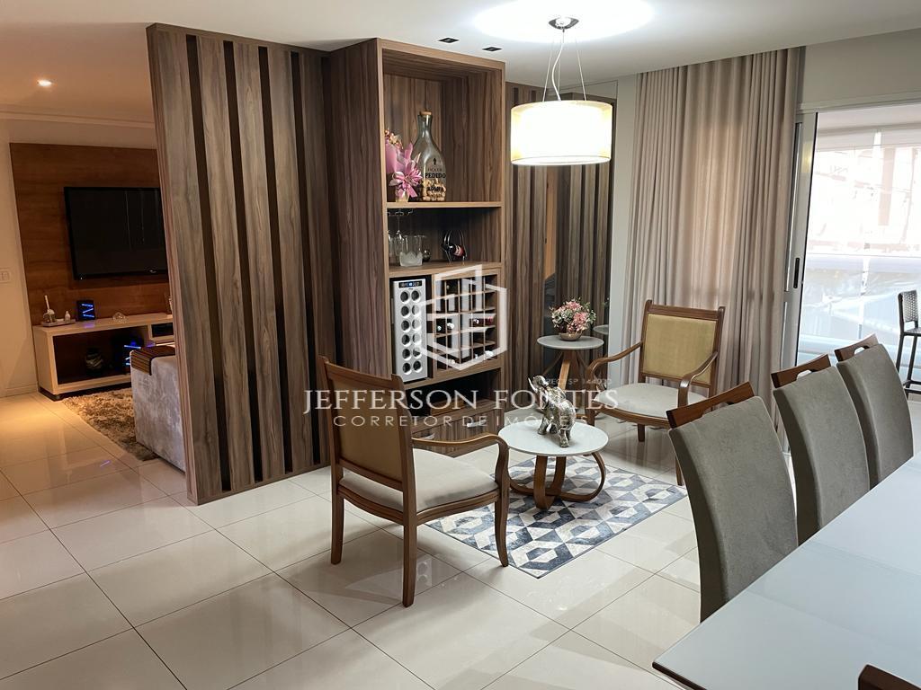 Apartamento à venda com 3 quartos, 173m² - Foto 2