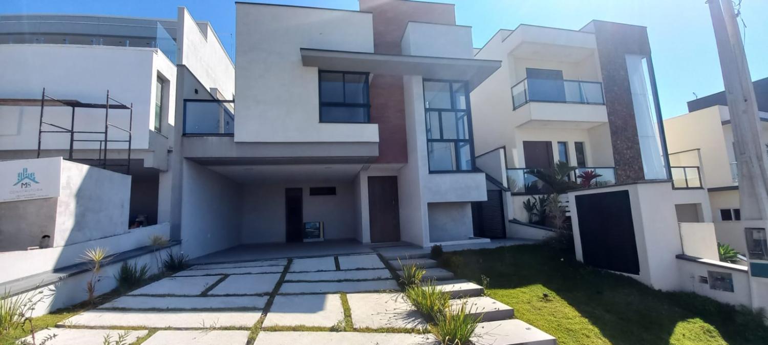 Casa de Condomínio à venda com 4 quartos, 200m² - Foto 1