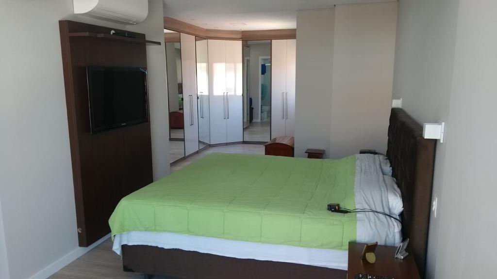 Apartamento à venda com 3 quartos, 264m² - Foto 10