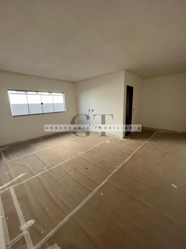 Casa à venda com 3 quartos, 200m² - Foto 12