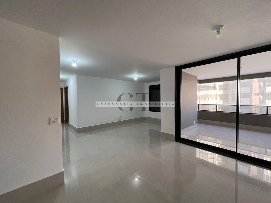 Apartamento à venda com 3 quartos, 221m² - Foto 3