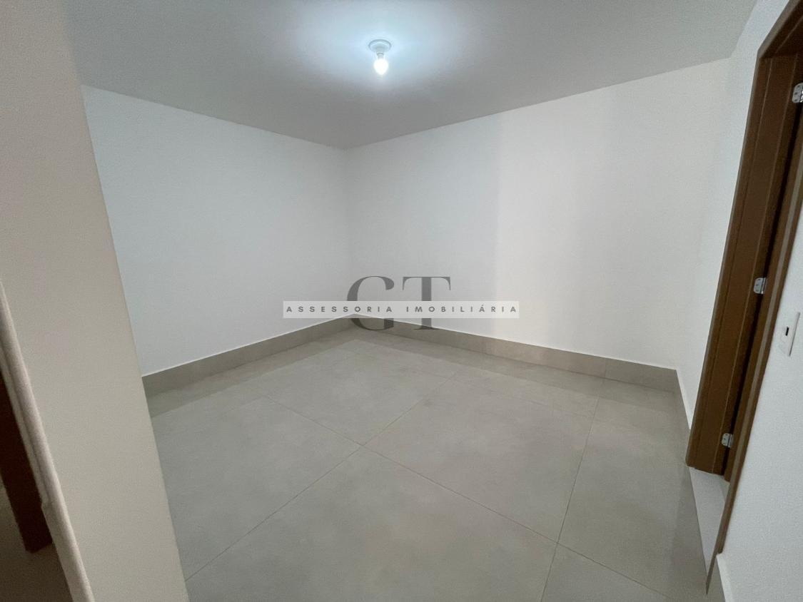 Apartamento à venda com 3 quartos, 221m² - Foto 9