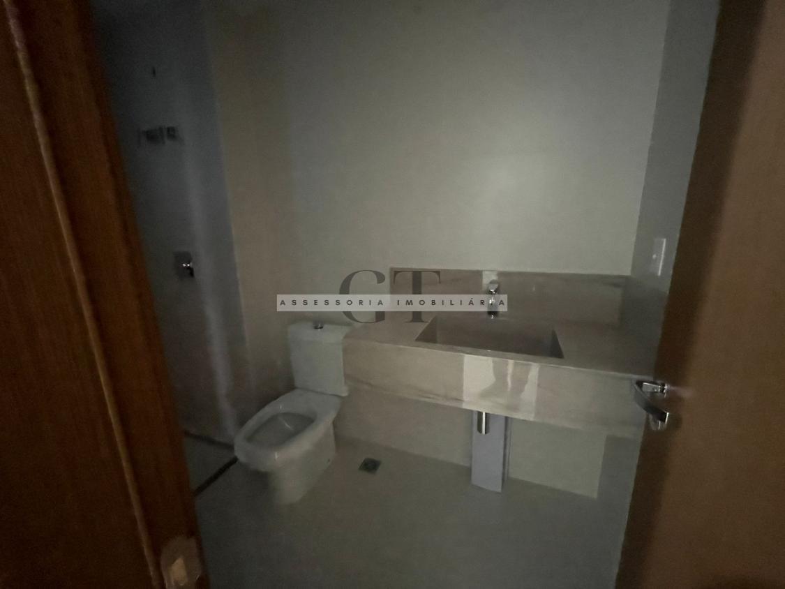 Apartamento à venda com 3 quartos, 221m² - Foto 8