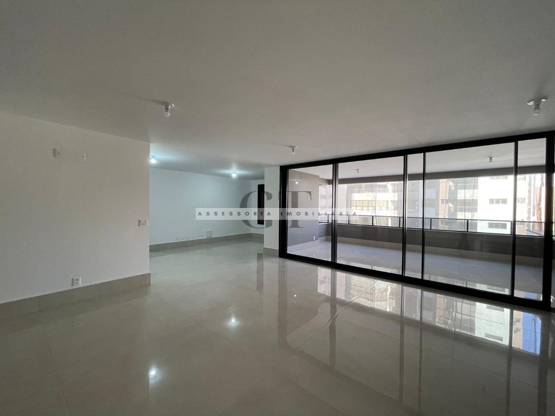 Apartamento à venda com 3 quartos, 221m² - Foto 4