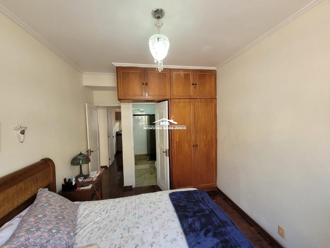 Apartamento à venda com 3 quartos, 140m² - Foto 18