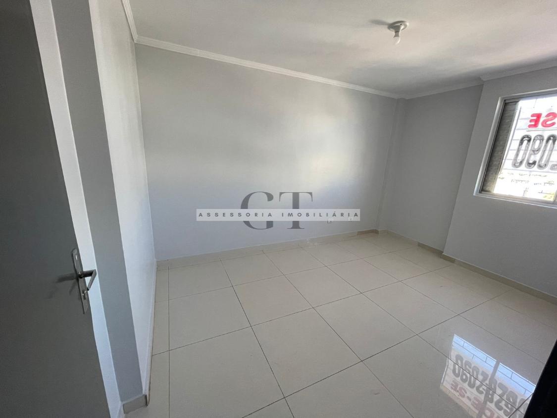 Apartamento à venda com 2 quartos, 60m² - Foto 4