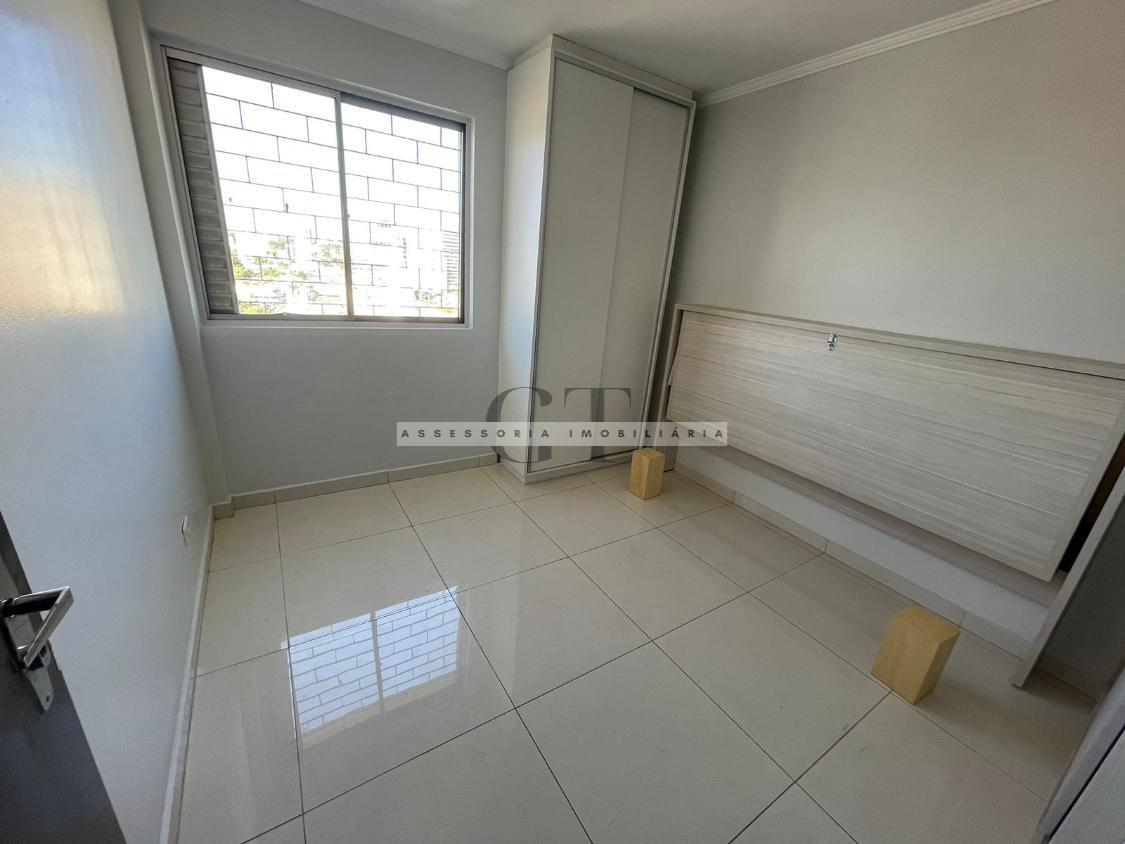 Apartamento à venda com 2 quartos, 60m² - Foto 2