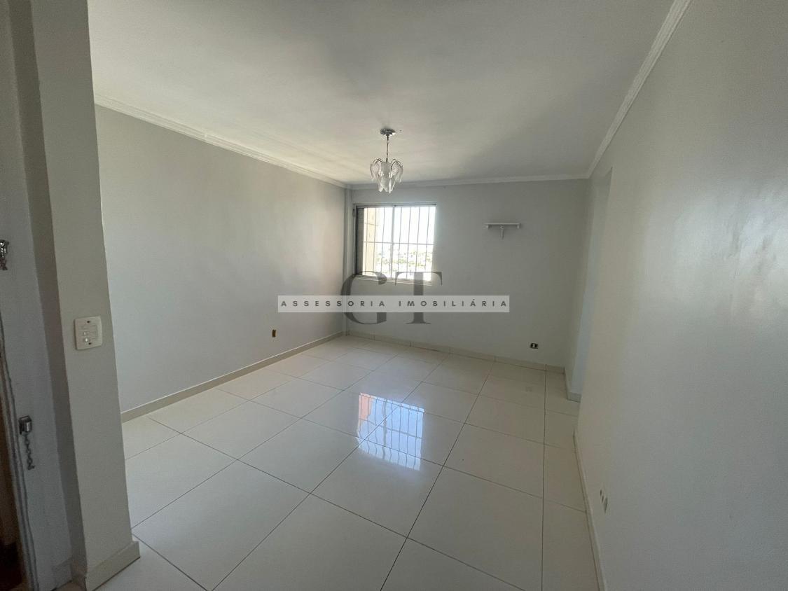 Apartamento à venda com 2 quartos, 60m² - Foto 2