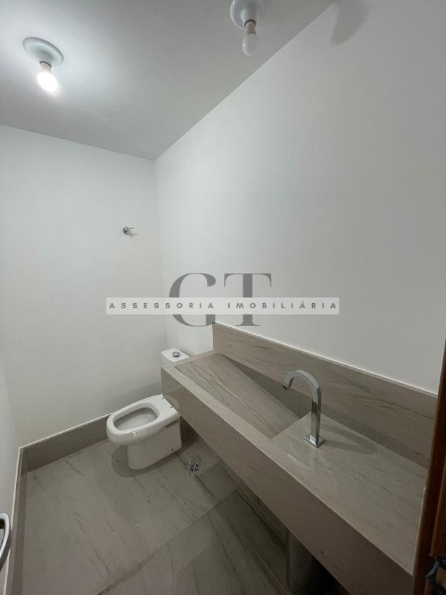 Apartamento à venda com 4 quartos, 221m² - Foto 4