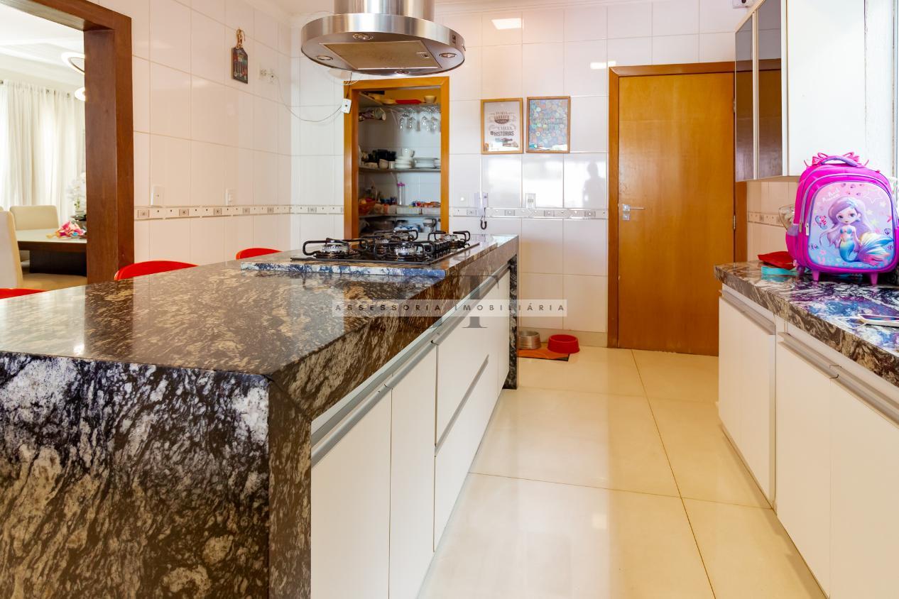 Sobrado à venda com 3 quartos, 320m² - Foto 7