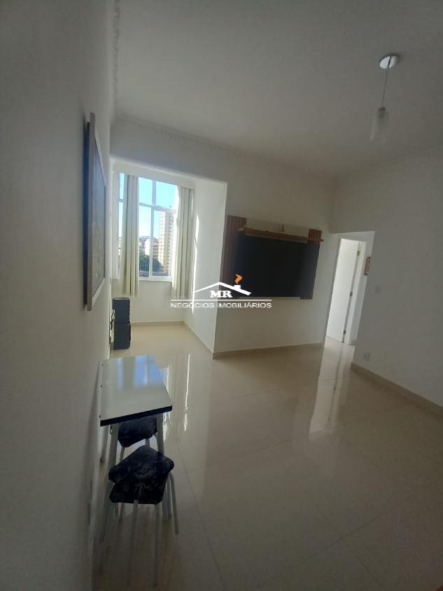 Apartamento à venda com 2 quartos, 75m² - Foto 10